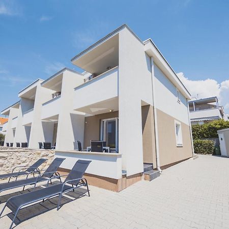 Apartments Lemon Novalja Exterior photo